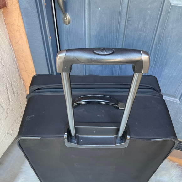 Ghurka Black Travel Bag for Stylish Journeys - Picture 5 of 16